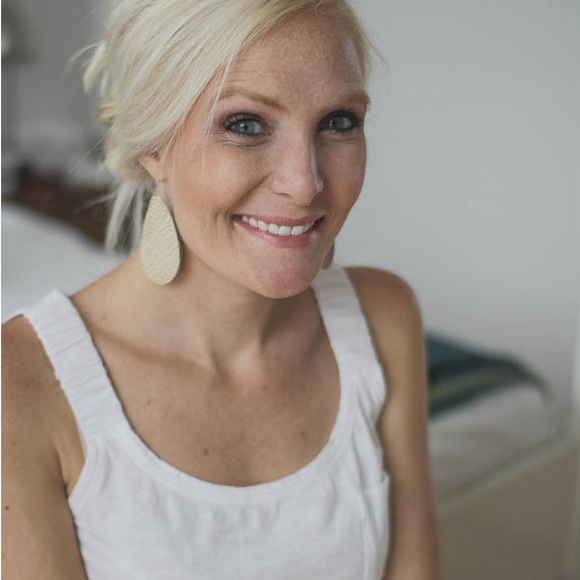 Bundle of 7 pairs of Nickel & Suede leather earrings - Picture 8 of 9